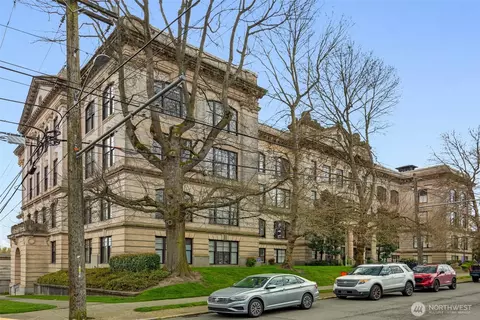 201 Galer St #436, Seattle, WA 98109
