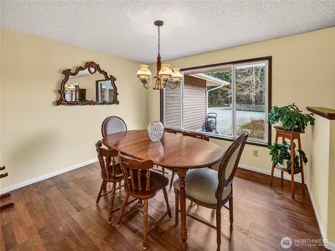 Dining - 30520 SE 358th St, Enumclaw, WA 98022 photo 1 of 1
