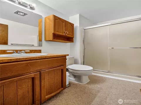 Bath - 30520 SE 358th St, Enumclaw, WA 98022 photo 5 of 5