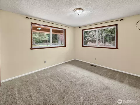 Bedroom - 30520 SE 358th St, Enumclaw, WA 98022 photo 5 of 5