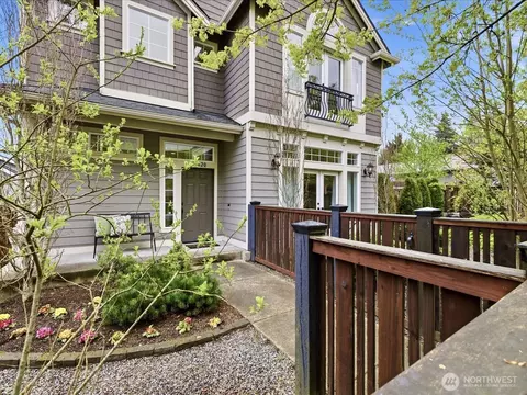 26620 NE Valley St, Duvall, WA 98019