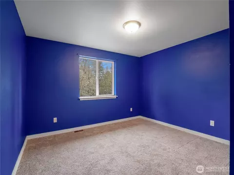 Bedroom - 28601 30th Ave E, Spanaway, WA 98387 photo 4 of 5
