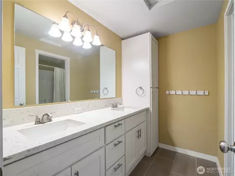 Bath - 28601 30th Ave E, Spanaway, WA 98387 photo 3 of 4