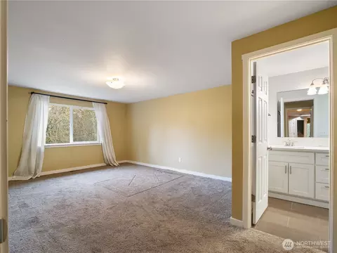 Bedroom - 28601 30th Ave E, Spanaway, WA 98387 photo 1 of 5