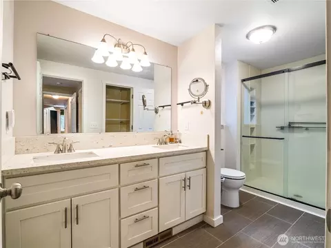 Bath - 28601 30th Ave E, Spanaway, WA 98387 photo 1 of 4