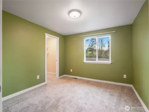 Bedroom - 28601 30th Ave E, Spanaway, WA 98387 photo 5 of 5