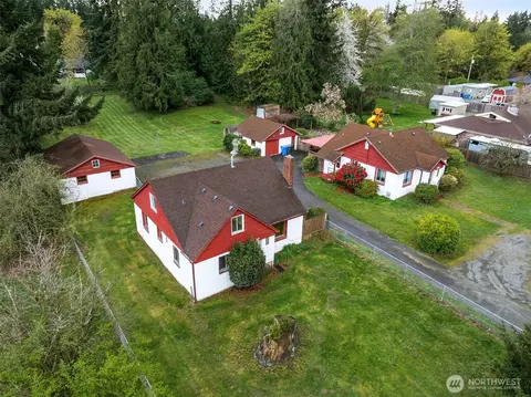 6302 104th St E, Puyallup, WA 98373