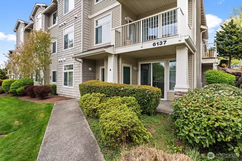 6137 Hazel Loop SE #A8, Auburn, WA 98092