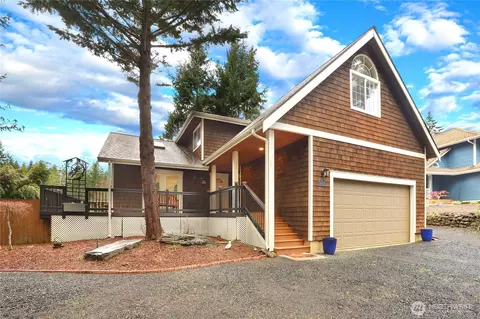 21 E Michelle Ct, Union, WA 98592