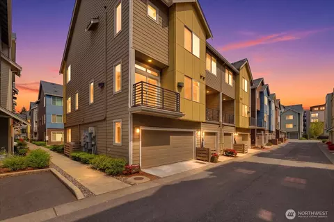 15722 NE 14th Ter, Bellevue, WA 98008