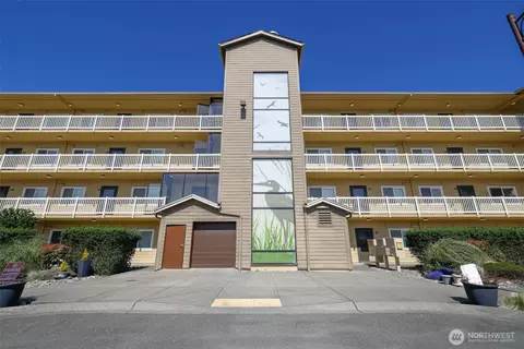 262 Oyhut Bay Blvd SW #305, Ocean Shores, WA 98569