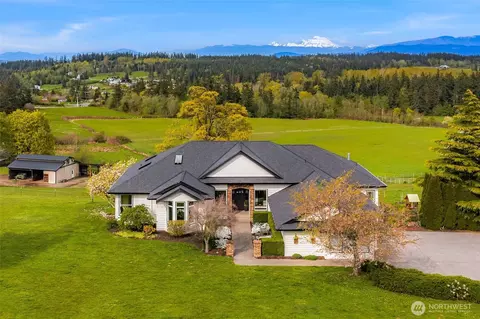 221 Baker View Ln, Camano Island, WA 98282