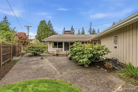 Exterior - 2246 Cascade Way, Longview, WA 98632 photo 8 of 9