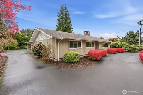 Exterior - 2246 Cascade Way, Longview, WA 98632 photo 3 of 9