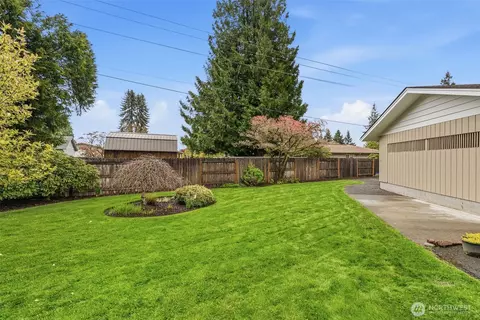 Exterior - 2246 Cascade Way, Longview, WA 98632 photo 6 of 9