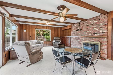 Living - 2246 Cascade Way, Longview, WA 98632 photo 4 of 6