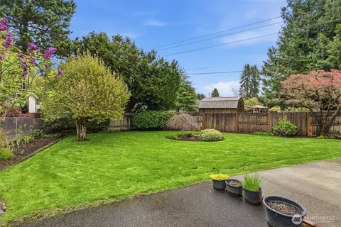 Exterior - 2246 Cascade Way, Longview, WA 98632 photo 7 of 9