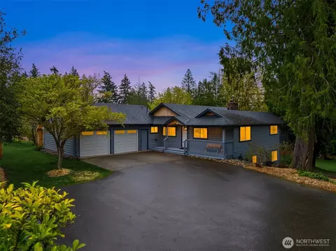 6203 SE Bocelli Way, Olalla, WA 98359