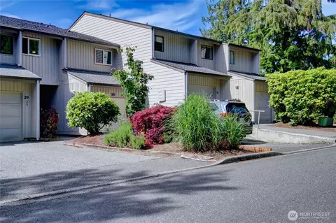 1 Lake Louise Dr #31, Bellingham, WA 98229