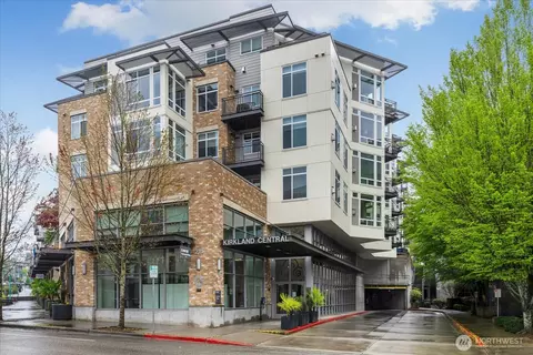 211 Kirkland Ave #208, Kirkland, WA 98033