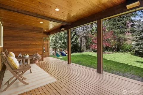 Exterior - 715 183rd St SE, Bothell, WA 98012 photo 7 of 10
