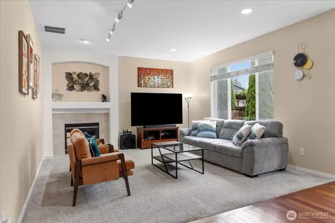 Living - 3815 161st Pl SE, Bothell, WA 98012 photo 2 of 2