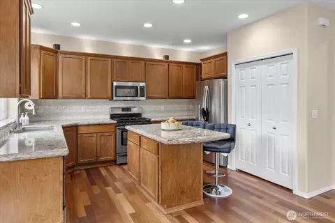Kitchen - 3815 161st Pl SE, Bothell, WA 98012 photo 2 of 3