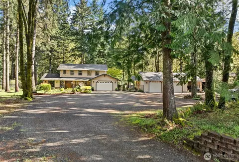 6724 Alpine Dr SW, Olympia, WA 98512