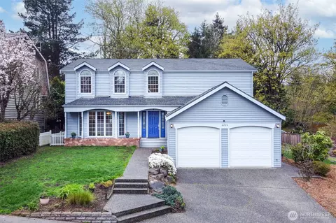 4220 NE 169th Ct, Lake Forest Park, WA 98155