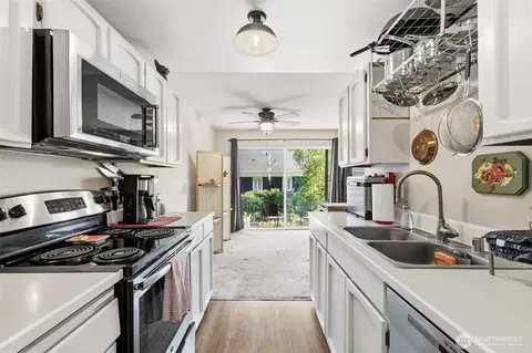 17430 Ambaum Blvd S #29, Seattle, WA 98148