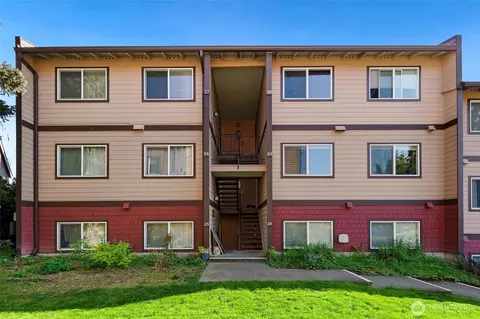 17430 Ambaum Blvd S #29, Seattle, WA 98148