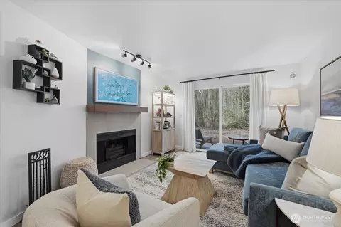 14006 NE 181st Pl #B106, Woodinville, WA 98072