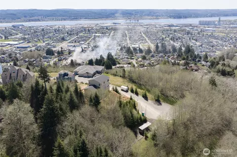 1131 Grays Pointe Ln, Aberdeen, WA 98520