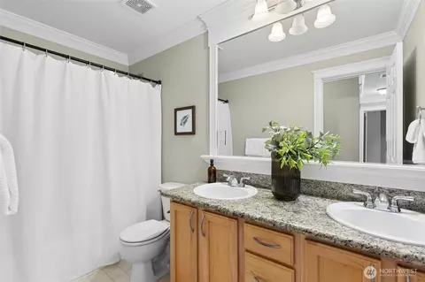 Bath - 15013 49th Dr SE, Everett, WA 98208 photo 4 of 4
