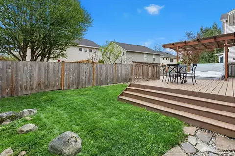 Exterior - 15013 49th Dr SE, Everett, WA 98208 photo 6 of 9
