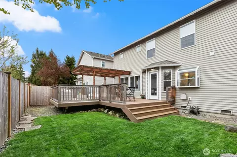 Exterior - 15013 49th Dr SE, Everett, WA 98208 photo 5 of 9
