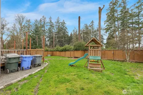 Exterior - 20232 47th Ave E, Spanaway, WA 98387 photo 9 of 10