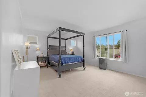 Bedroom - 20232 47th Ave E, Spanaway, WA 98387 photo 4 of 5