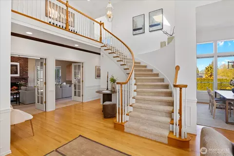 Entry Way - 2408 55th St SW, Everett, WA 98203 photo 2 of 4