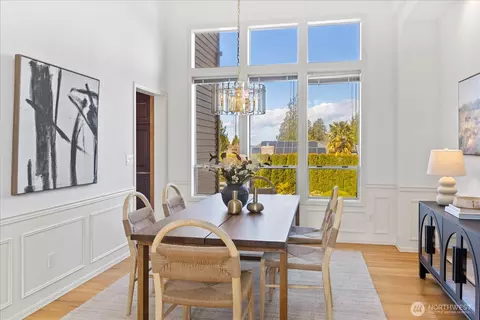 Dining - 2408 55th St SW, Everett, WA 98203 photo 1 of 4