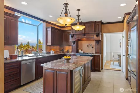 Kitchen - 2408 55th St SW, Everett, WA 98203 photo 1 of 5