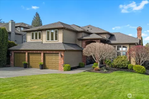 Exterior - 2408 55th St SW, Everett, WA 98203 photo 2 of 7