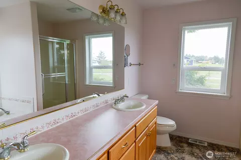 Bath - 53 Arbor Ln, Sequim, WA 98382 photo 3 of 3