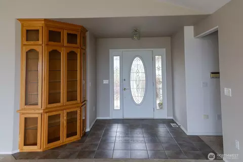 Entry Way - 53 Arbor Ln, Sequim, WA 98382 photo 1 of 2