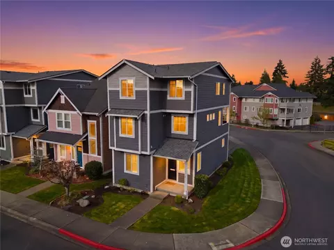 13319 96th Avenue Ct E, Puyallup, WA 98373