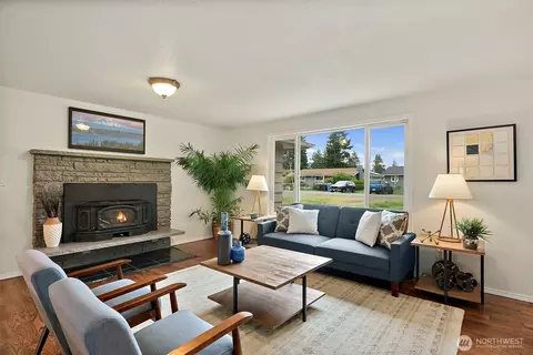 Living - 211 170th St E, Spanaway, WA 98387 photo 3 of 5