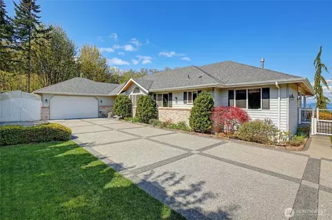 907 N Marshall Dr, Camano Island, WA 98282