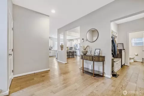 Entry Way - 3008 47th St SE, Everett, WA 98203 photo 1 of 1