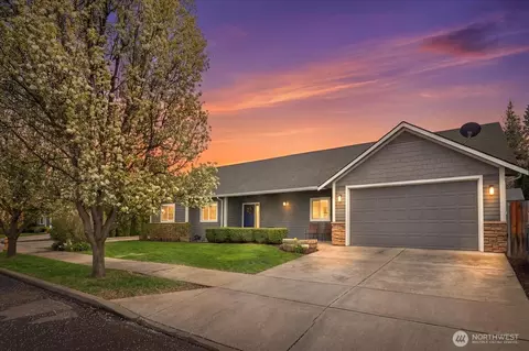 1855 Woodmere Loop, Walla Walla, WA 99362