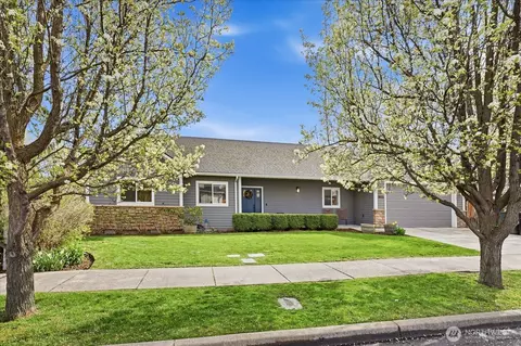 Exterior - 1855 Woodmere Loop, Walla Walla, WA 99362 photo 4 of 7